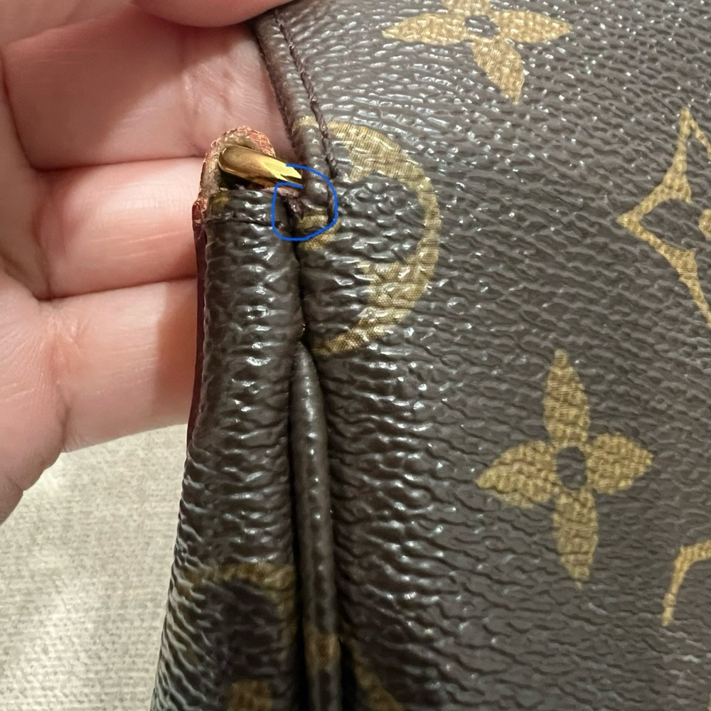 Louis Vuitton Monogram Favorite MM - Picture 8 of 9